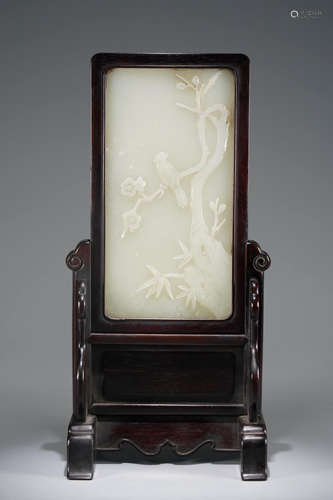 A magpie and plum blossom Hetian jade screen