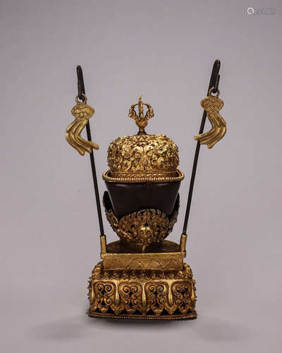 A gilding copper pagoda