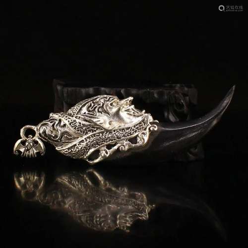 Vintage Silver Inlay Claw Pendant