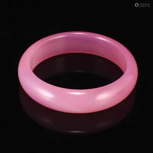 Beautiful Chinese Pink Agate Bracelet