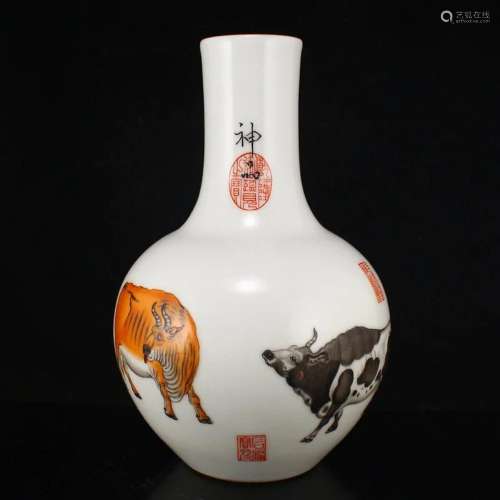 Famille Rose Five Ox Poetic Prose Design Porcelain Vase