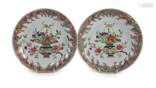 A pair of Chinese famille rose dishes, early Qianlong period...