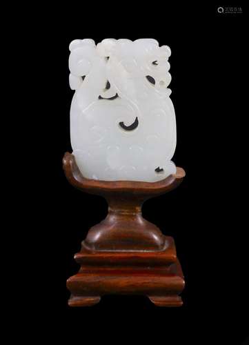 A Chinese white jade plaque, 19th century, 4.9cm, splinter c...