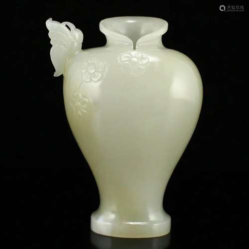 Chinese Hetian Jade Cheongsam Butterfly Shape Vase