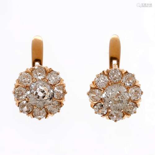 Diamonds rosette earrings, early 20th Century.