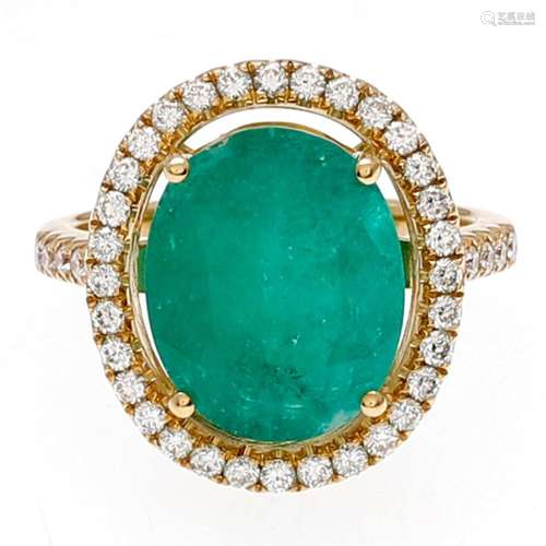 Emerald and diamonds rosette ring.