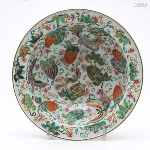 Chinese bowl in rose family porcelain with carambola decorat...