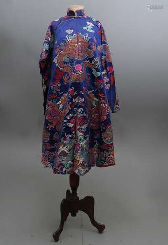 Chinese Qing tunic in damask silk, late 19th Century-early 2...