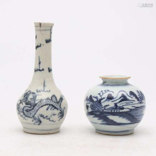 Two Vietnamese vases in blue and white porcelain, probably 1...