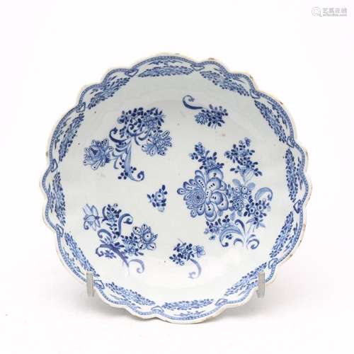 Chinese salad bowl in blue and white Indian Company porcelai...