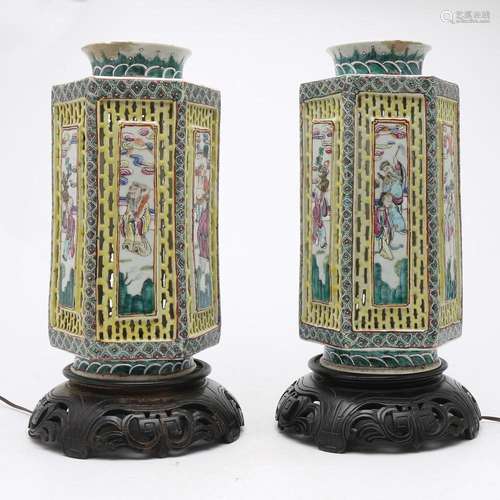 Pair of Chinese Qing table lamps in reticulated porcelain, 2...