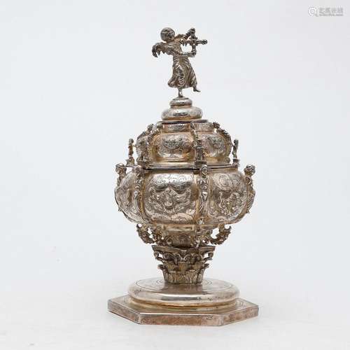 Spanish lidded urn in silver, 16th Century with transformati...