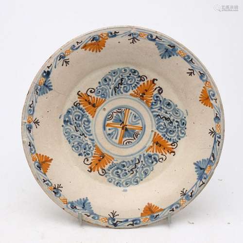 Talavera earthenware dish from the “tricolor” series with pa...