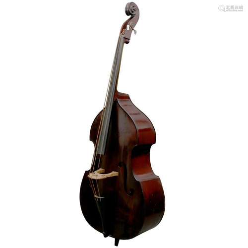 Double bass, first third of the 20th Century.