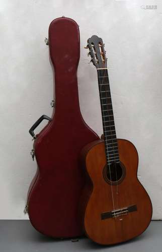 Gamaliel Yacopi classical guitar in mahogany and pine, 1945.