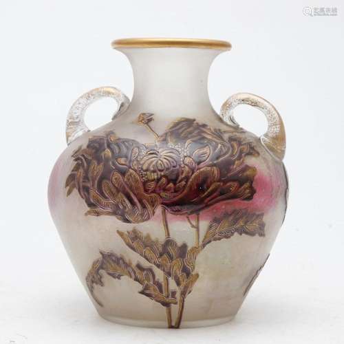 MANUFACTURA DAUM. Vase with poppies.