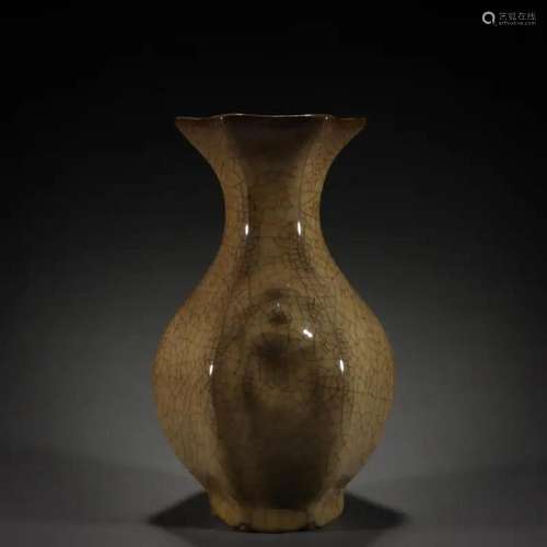 A Chinese Guan-ware Vase