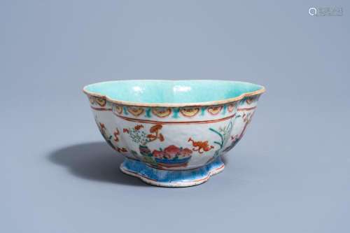 A THREE-LOBED CHINESE FAMILLE ROSE 'ANTIQUITIES' BOW...