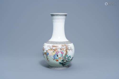 A CHINESE BOTTLE SHAPED FAMILLE ROSE VASE WITH A VISIT TO TH...