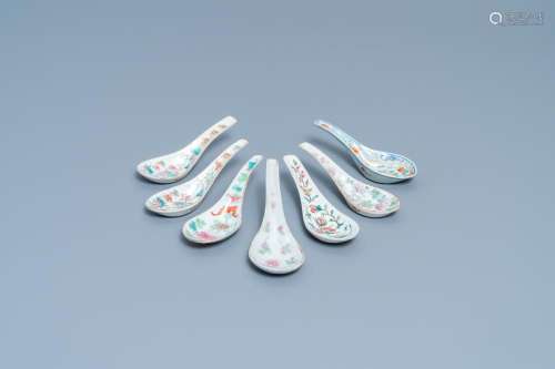 SEVEN CHINESE FAMILLE ROSE SPOONS, 19TH/20TH C.