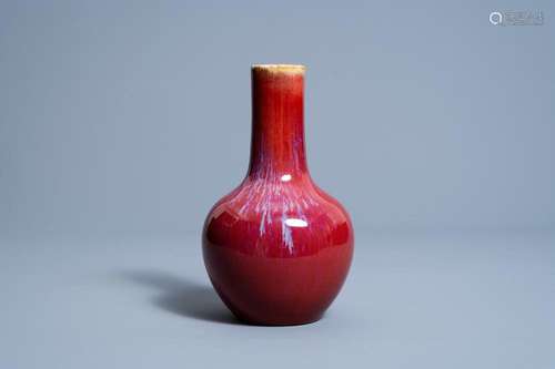 A CHINESE FLAMBÉ-GLAZED BOTTLE VASE, 19TH/20TH C.