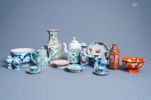 A VARIED COLLECTION OF CHINESE AND JAPANESE BLUE, WHITE AND ...