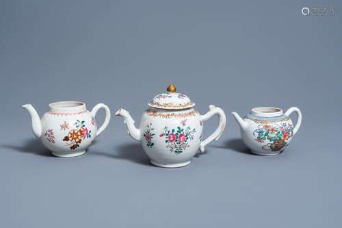 THREE CHINESE FAMILLE ROSE TEAPOTS WITH FLORAL DESIGN, YONGZ...