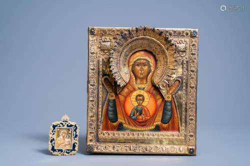 A RUSSIAN 'MOTHER OF GOD OF THE SIGN' ICON WITH GILT...