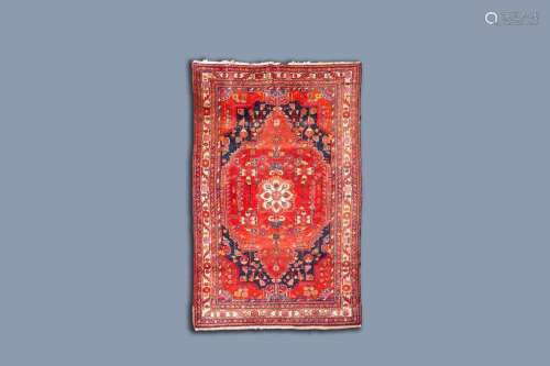 A PERSIAN HAMADAN RUG WITH FLORAL DESIGN, WOOL ON COTTON, FI...