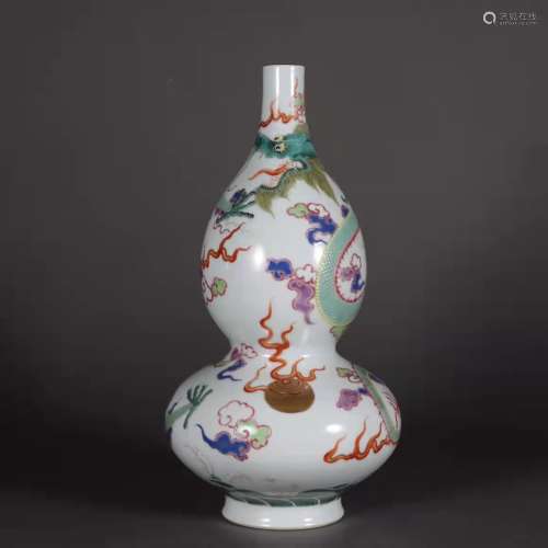 Gourd Bottle with the Pattern of Colorful Li Dragon in the Q...