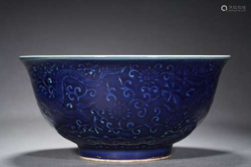 Blue and Red Glazed Bowl with the Pattern of Flowers
