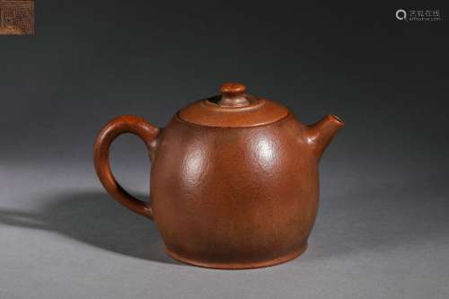 Dark-red Enameled Pottery