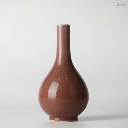 Chinese red-glazed porcelain vase, Qianlong