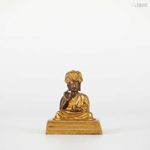 Chinese gilt bronze Buddha statue, 18th century