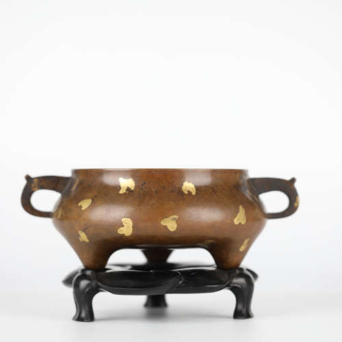 Chinese bronze three-legged censer , Qing