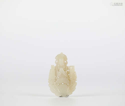 Chinese Hetian jade carving of Buddha, Song (or later)