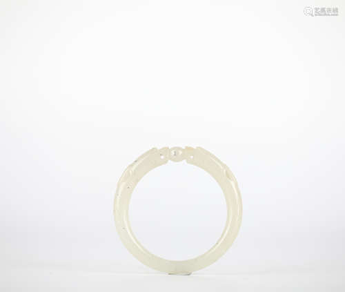 Chinese Hetian jade bracelet, Ming