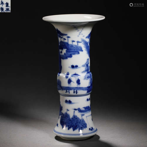 Qing Dynasty blue and white mushroom bottle