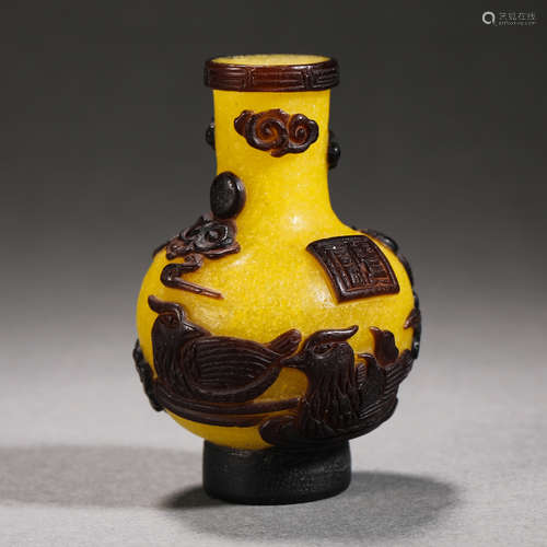 Qing Dynasty glazed mandarin duck snuff bottle