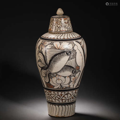 Song Dynasty Cizhou Kiln Fish Pattern Bottle