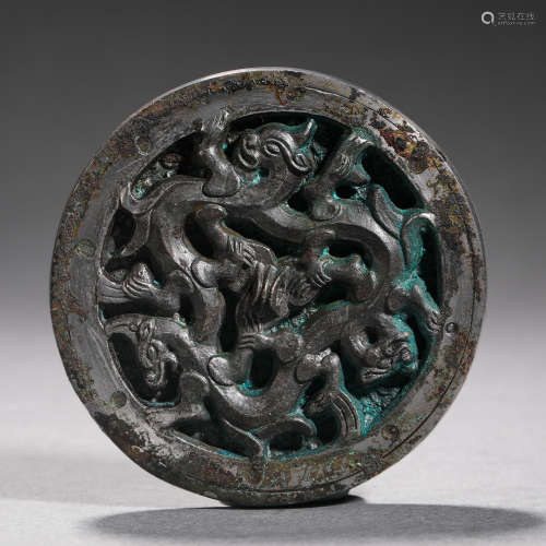 Han Dynasty bronze dragon mirror