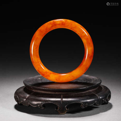 Qing Dynasty jade bracelet