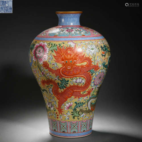 Qing Dynasty pastel dragon pattern plum vase