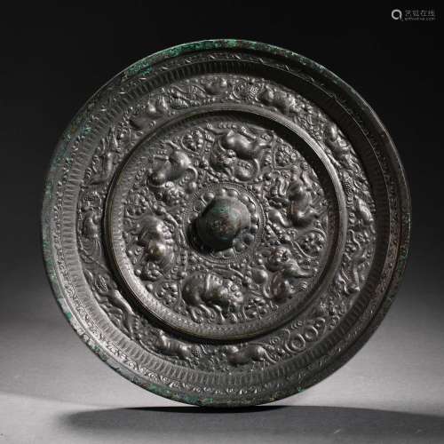 Han Dynasty Bronze Sea Beast Grape Mirror