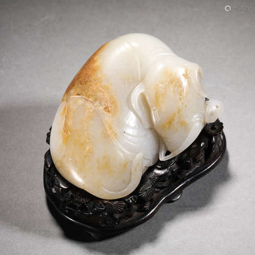 Qing Dynasty Hetian Jade Elephant