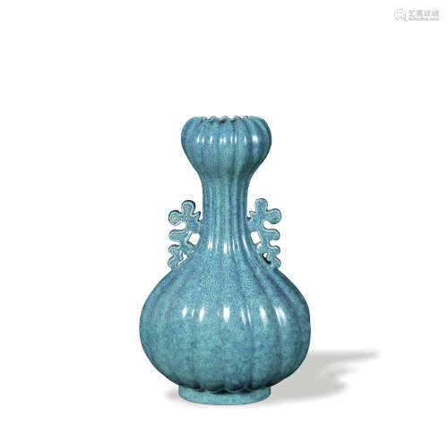 Chinese Robin's Egg Garlic Head Vase, Late 19th Century