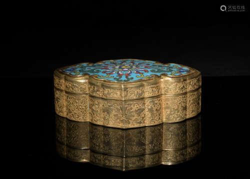 Chinese Cloisonne Lidded Box, Qianlong
