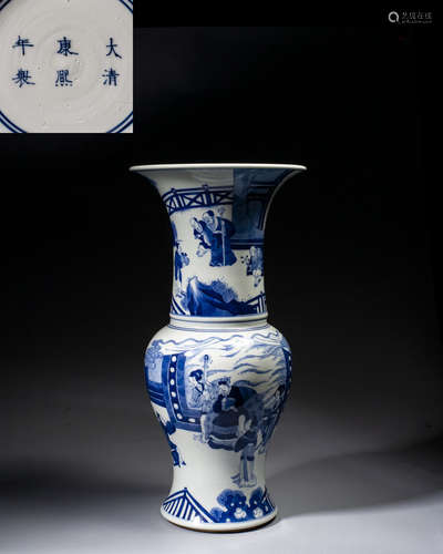 A CHINESE BLUE AND WHITE VASE