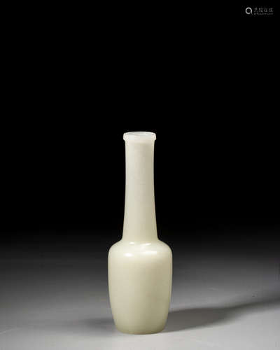 A CHINESE WHITE JADE VASE