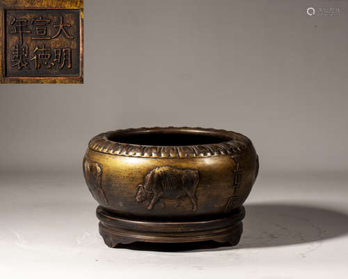 A CHINESE GILT-BRONZE CENSER, MARK AND PERIOD OF XUANDE